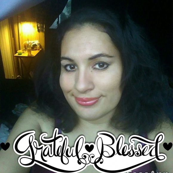 Meet your Posher, Lorenza - Picture 1 of 1